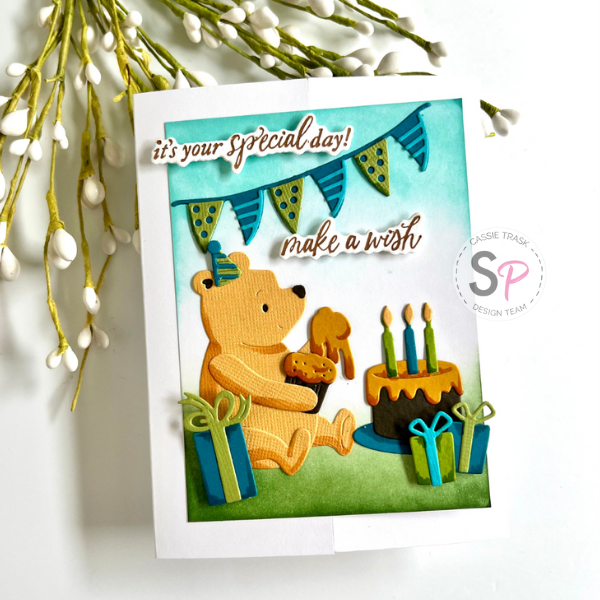 Spellbinders | Say Cheese Classic Pooh Birthday Collection | Cardmaking Tutorial