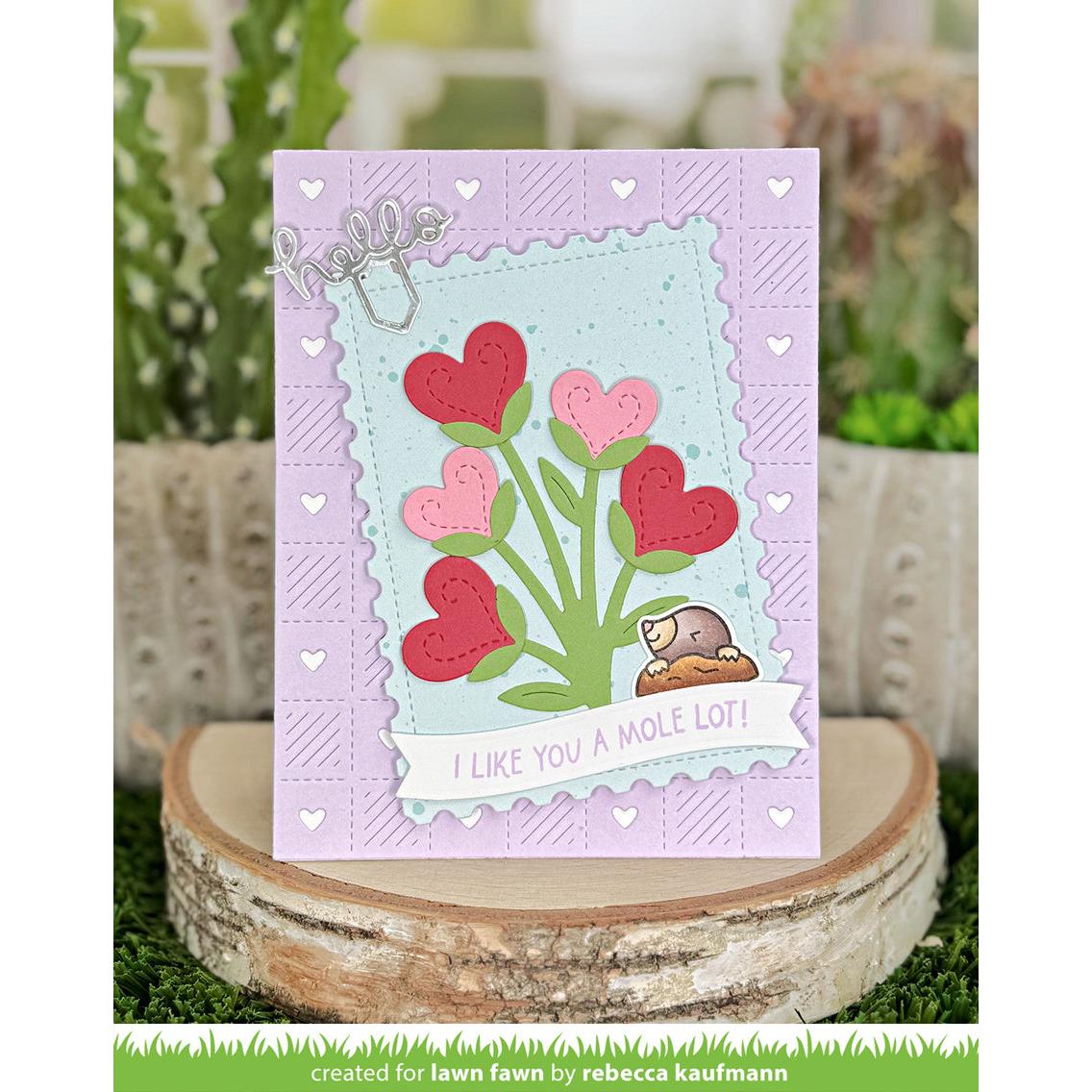 Lawn Fawn - Lawn Cuts - Checkered Hearts Backdrop: Portrait-ScrapbookPal