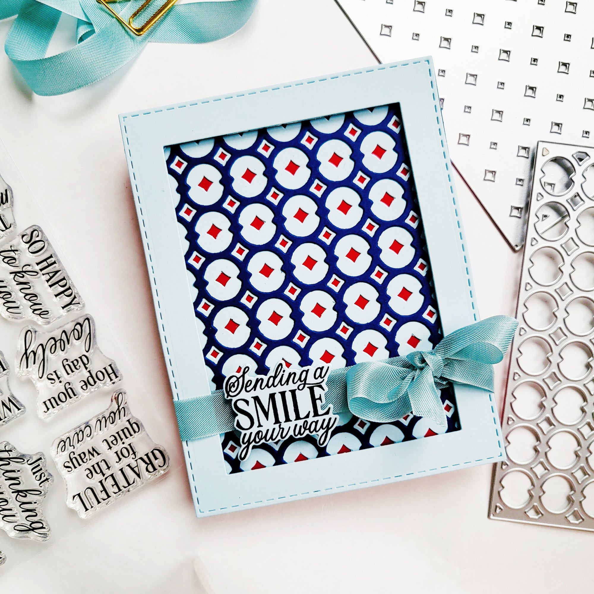 Pinkfresh Studio - Dies - Lattice Glow Coverplate-ScrapbookPal