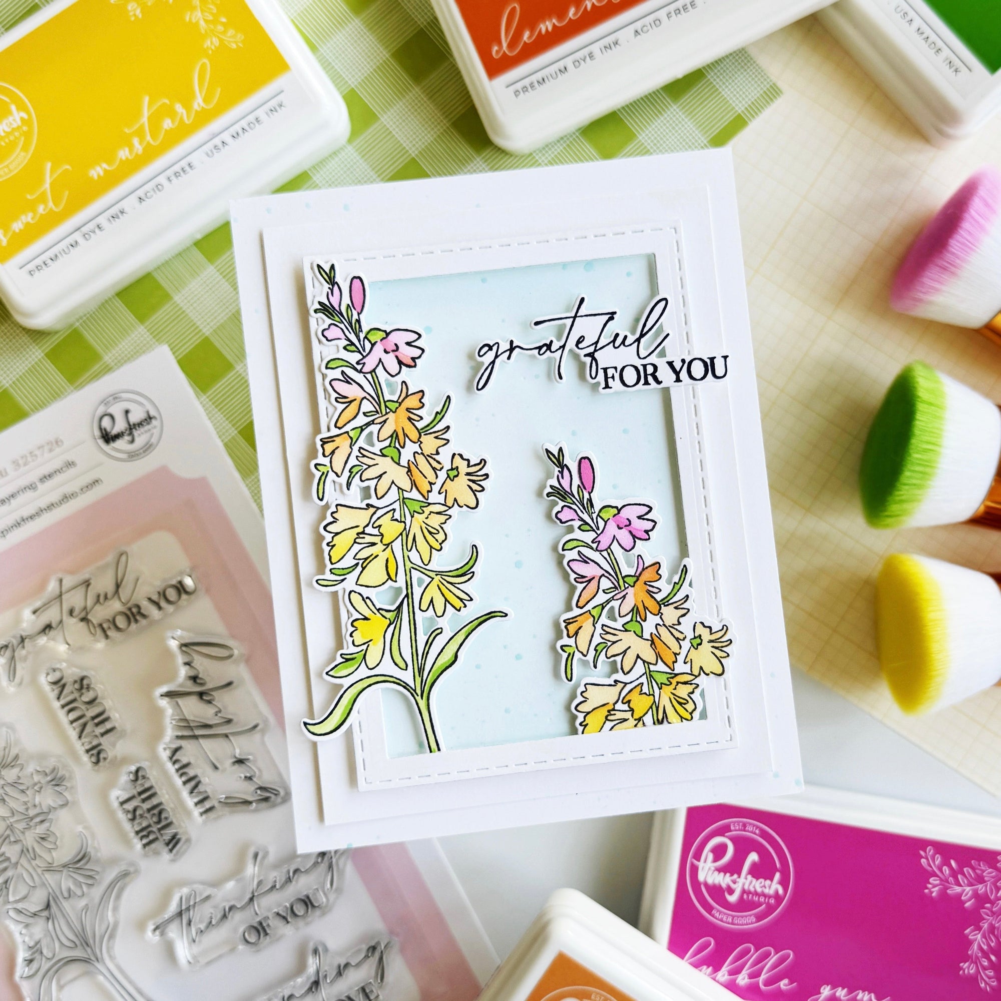 Pinkfresh Studio - Clear Stamps - Cardinal Kiss-ScrapbookPal
