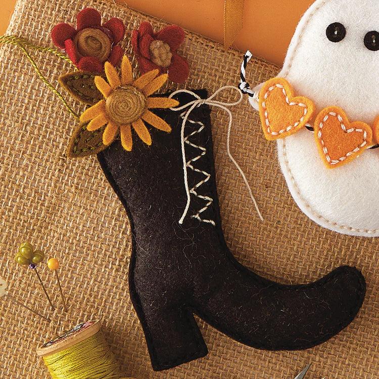 Spellbinders - Halloween Felt Stitch & Create Collection - Dies - Felt Harvest Witch Boot-ScrapbookPal
