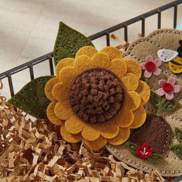 Spellbinders - Summer Felt Stitch &amp; Create Collection - Dies - Felt Sunflower Bloom-ScrapbookPal
